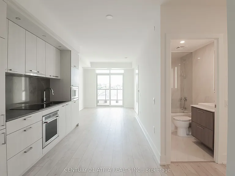 858 Dupont St #718 — Photo 3