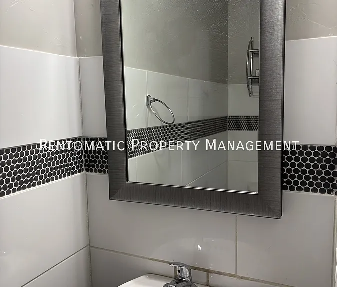 11017 S Harvest Pointe Dr #1 — Photo 33