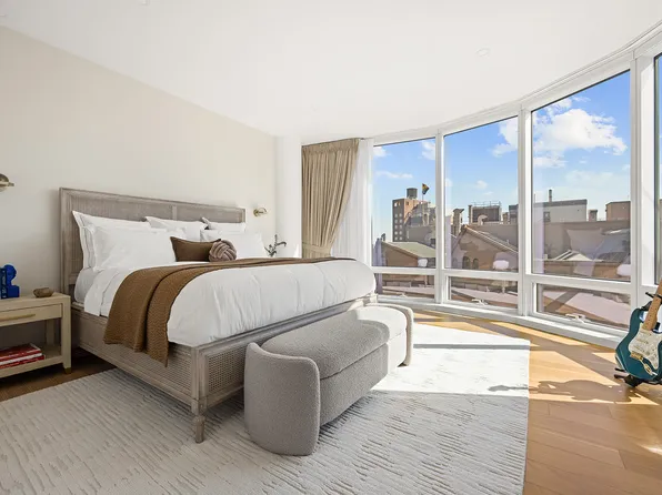 445 Lafayette Street image 11 of 20