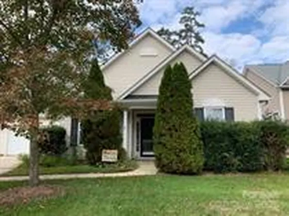 8438 Meadowcreek Village Dr, Locust, NC 28097