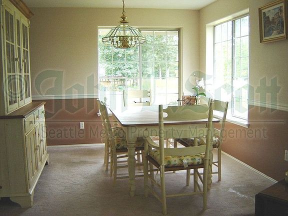 3rd image of 123 214th Ave NE