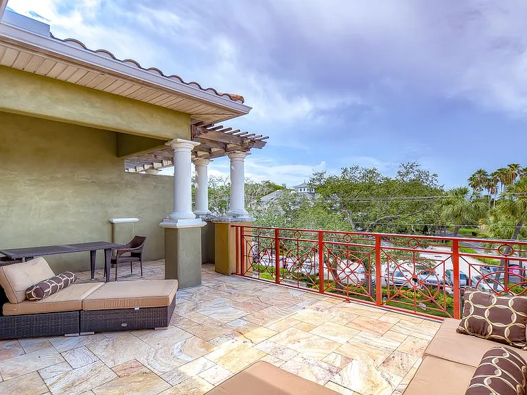 4907 Bayshore Blvd — Photo 33