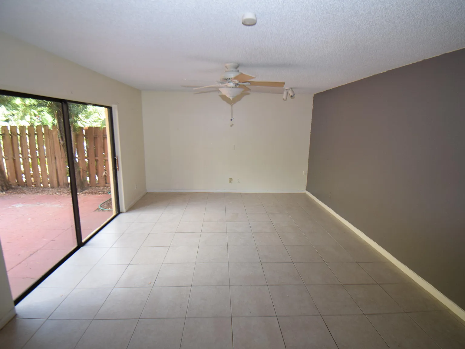 2 bed, 2.0 bath, 1302 sqft, $2,200 — Photo 4