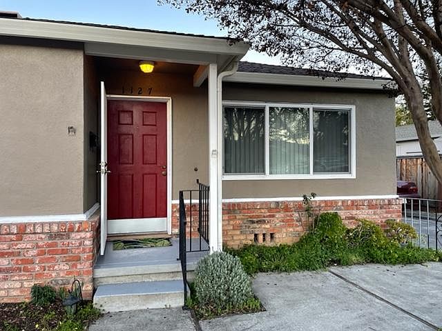 1st image of 1127 Junipero Ave
