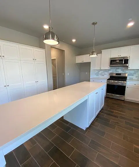 2177 La Vona Ave — Photo 7