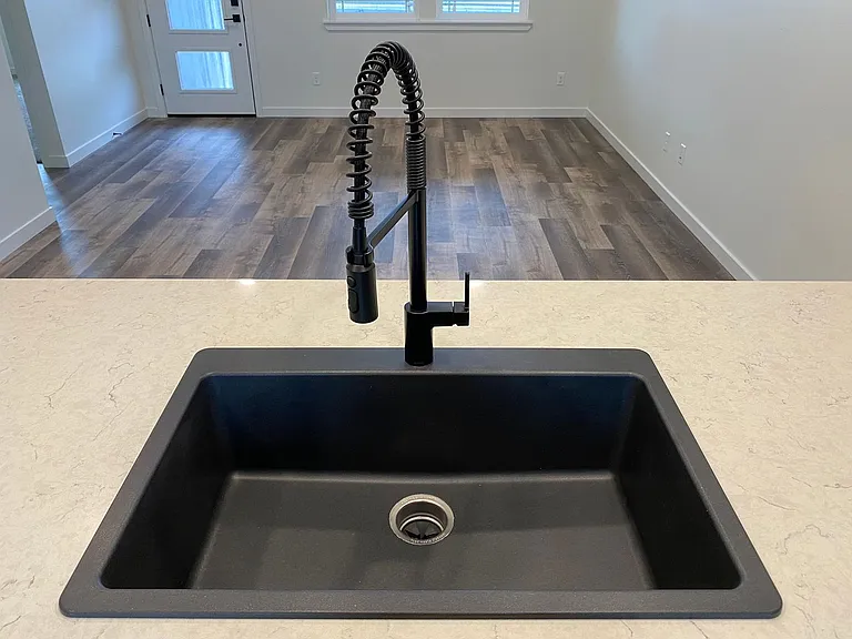 2513 N Benjamin Ln — Photo 11
