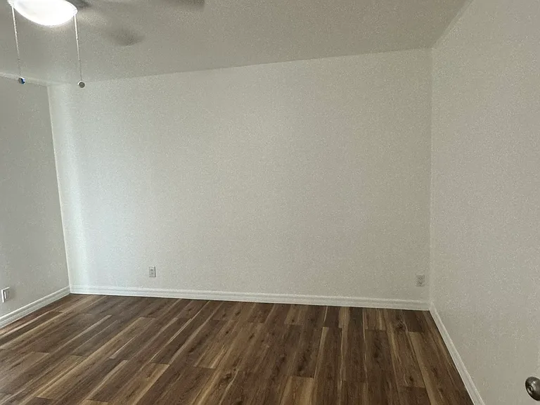 4356 Maine St #1 — Photo 9