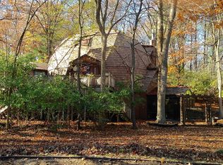 11938 Earl St, Pinckney, MI