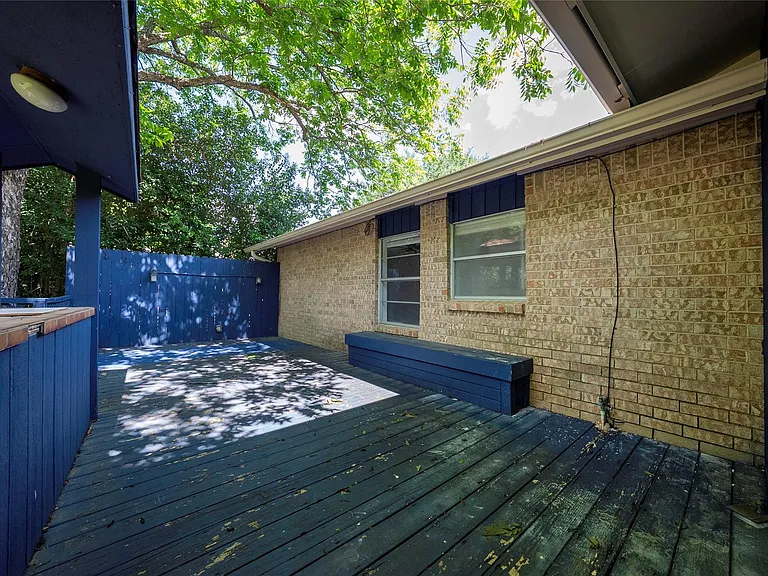 807 Country Club Rd — Photo 21