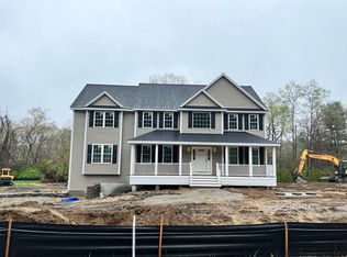 25 Wallace Rd, Groton, MA 01450