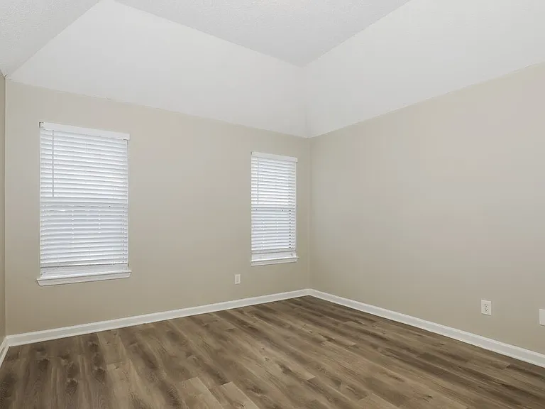 3948 English Valley Dr — Photo 13
