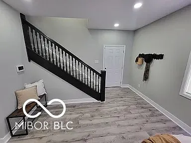 225 N Gray St — Photo 8