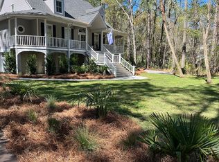 527 Commonwealth Rd, Mount Pleasant, SC 29466