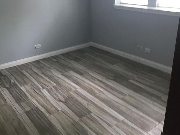 4th image of 5737 N Kimball Ave #1G
