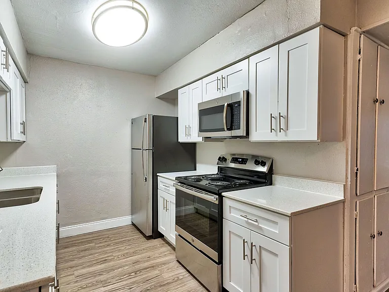 Troup Townhomes — Photo 43