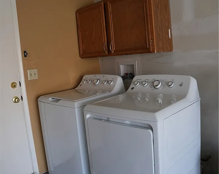 1571 Yellowwood Dr — Photo 18
