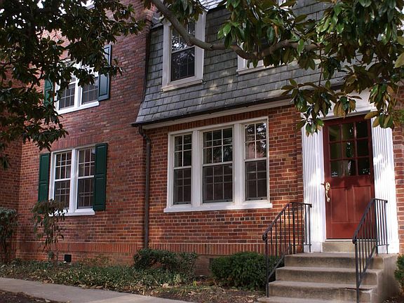 Tree shaded park like setting to live