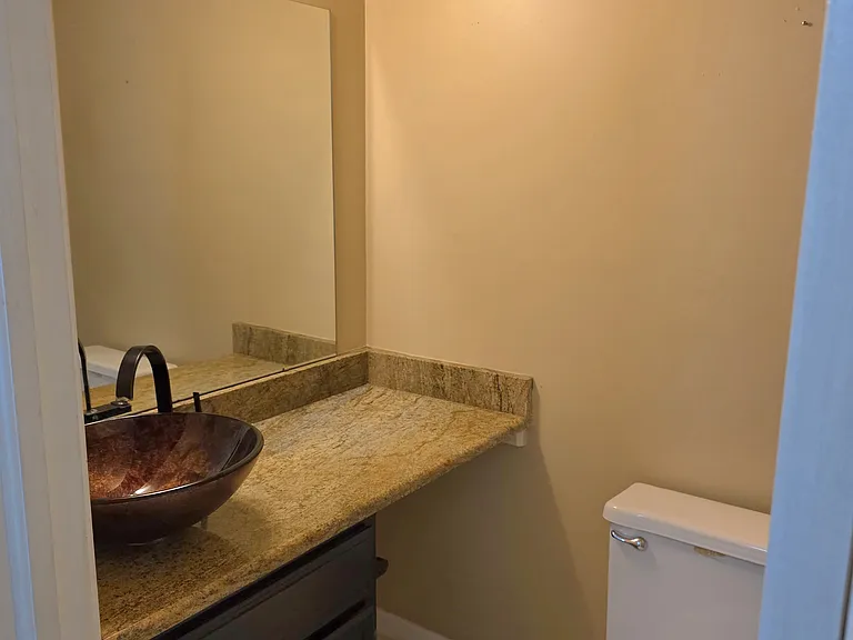 43603 Yorkville Dr — Photo 7