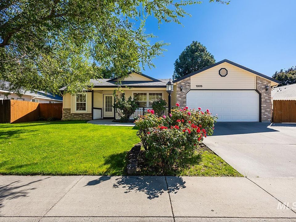 1st image of 13515 W Persimmon St