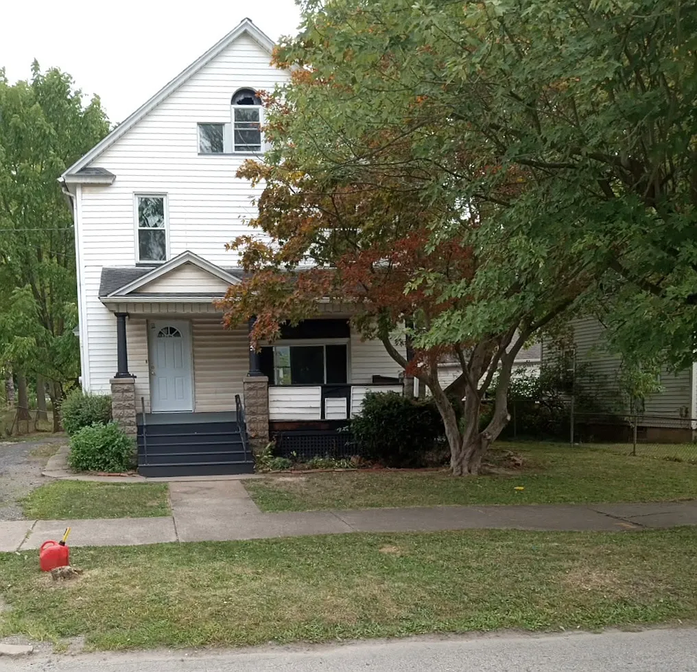 Washington St NE, Warren — Photo 4