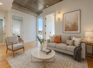 240 Stagg St #2B, Brooklyn, NY 11206
