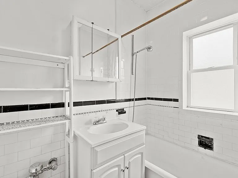 5 Haskell St #31 — Photo 7