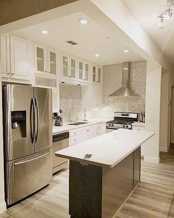 1st image of 406 Harriet Ln