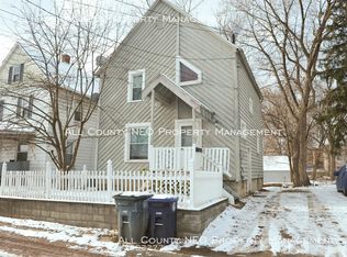 74 Wise St, Akron, OH 44304