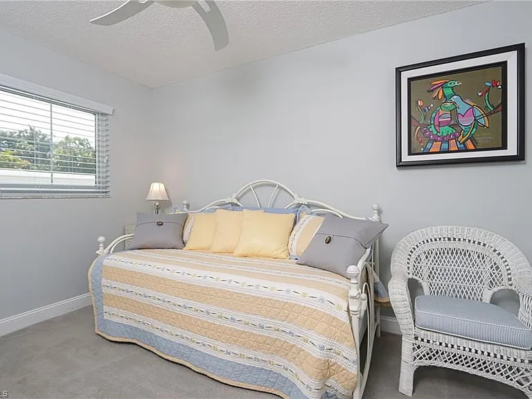4200 Belair Ln #114 — Photo 12