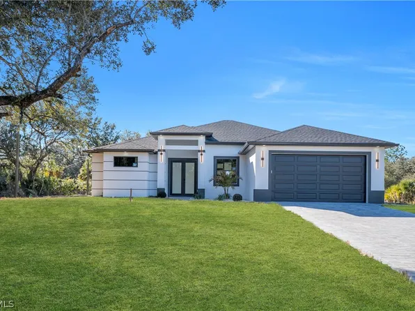 1923 Wellington Ave, Lehigh Acres, FL 33972