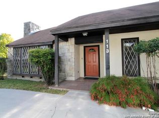 113 Cottonwood St, Uvalde, TX 78801