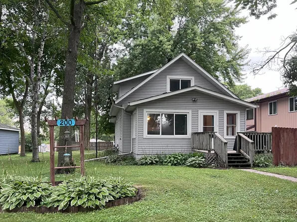 200 Jupiter St S, Cosmos, MN 56228
