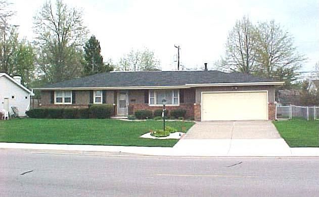 1st image of 906 W Teton Dr