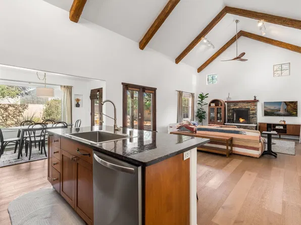 909 Nicole Pl, Santa Fe, NM 87505