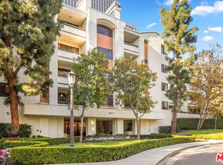 2122 Century Park Ln APT 104, Los Angeles, CA 90067