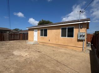 1160 S G St #2, Oxnard, CA 93033