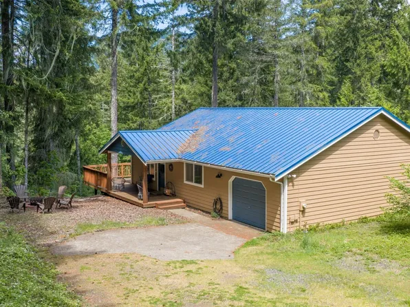 70 N Beaver Place N, Hoodsport, WA 98548