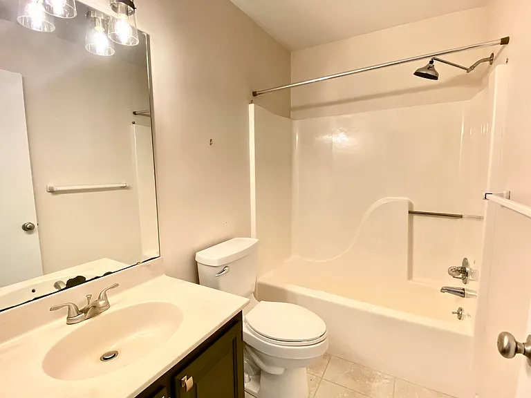 107 Windward Dr SW — Photo 9