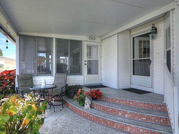 4th image of 604 Amaryllis Dr
