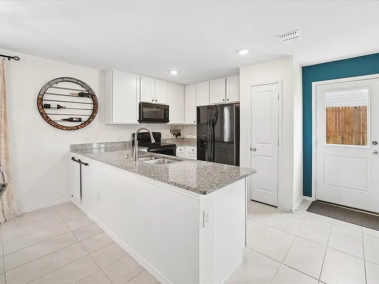 2926 Lorena Jordan Rd — Photo 9