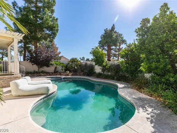 1501 War Paint Dr, Henderson, NV 89014
