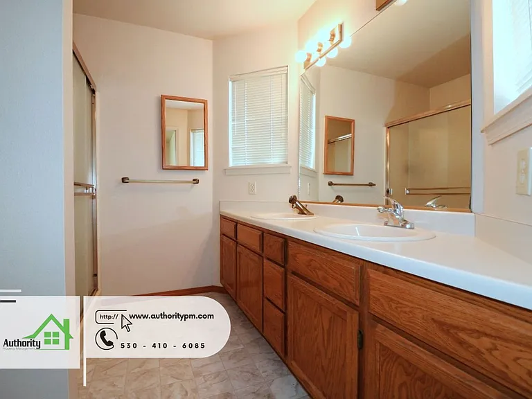 1844 Breckenwood Dr — Photo 22