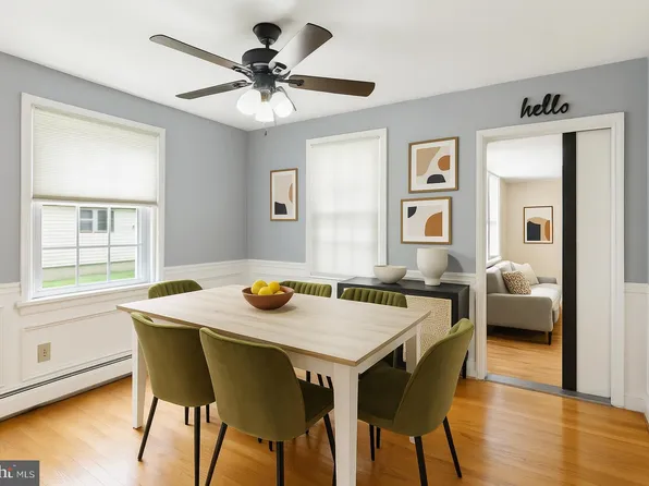 430 W Palmer St, Morrisville, PA 19067