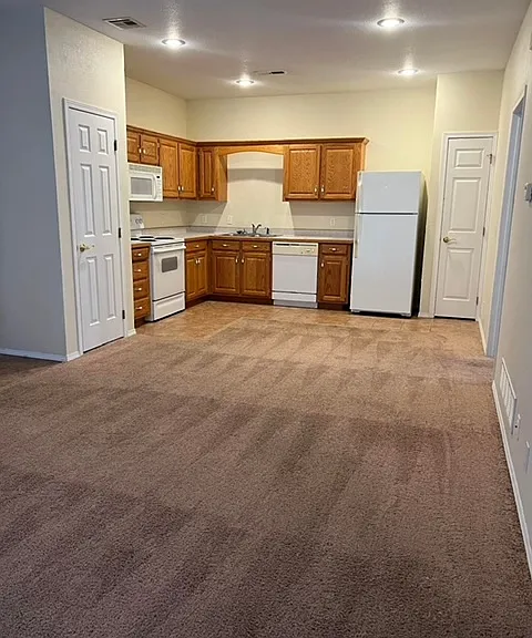 Village at Wingfield — Photo 2