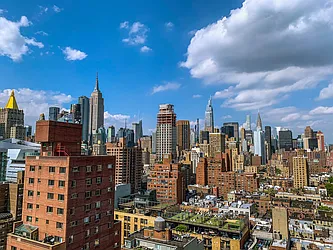 Rented by R New York