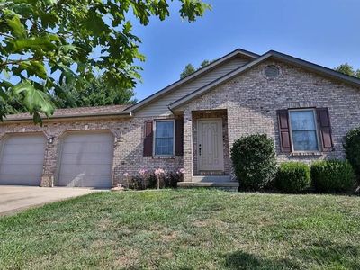 651 Wayne St, Carlyle, IL, 62231