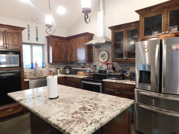 7924 Aster Rd, Gilmer, TX 75644