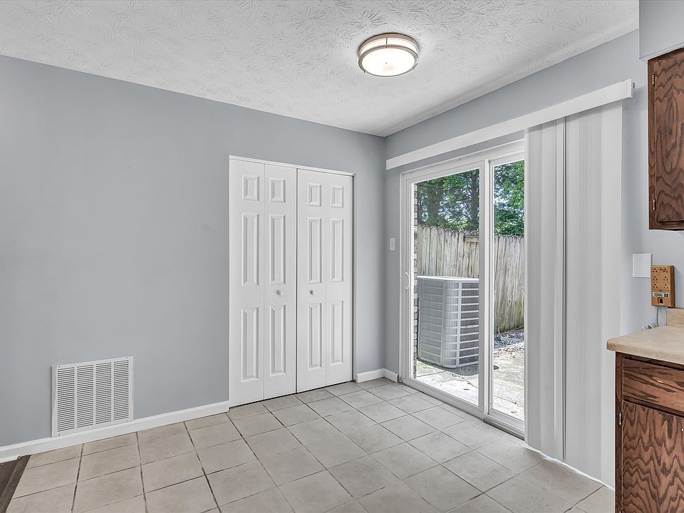 1st image of 686 Bethany Ct #1