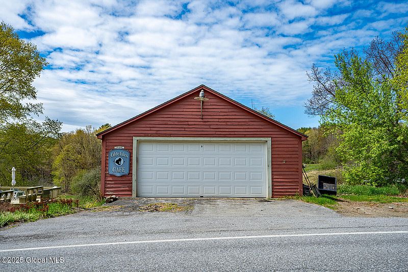 5th image of 807 County Route 64
