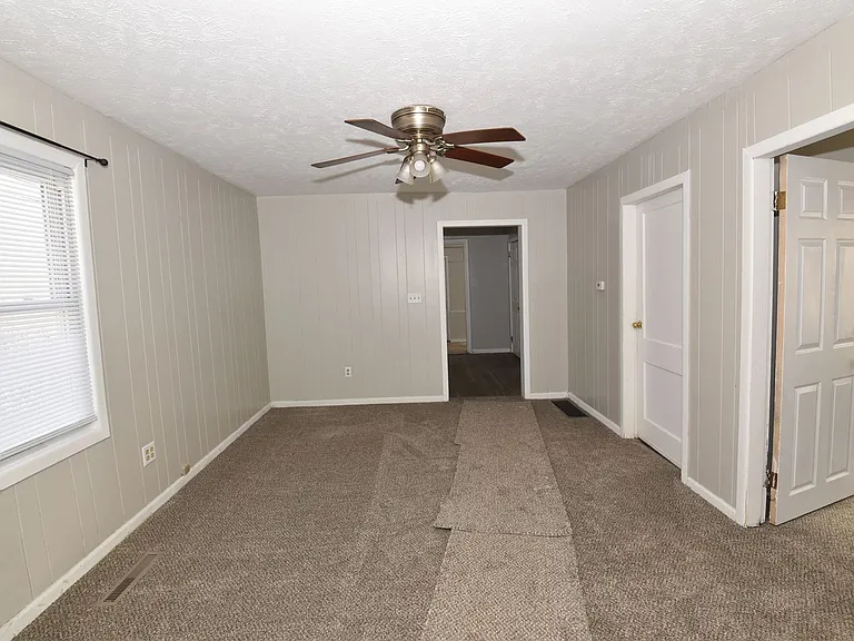 1918 N Byrkit Ave — Photo 4